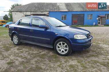 Opel Astra  2005