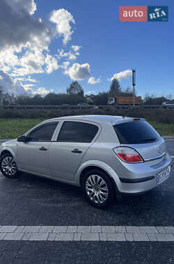 Opel Astra  2005