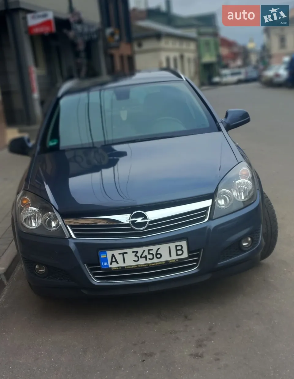 2010 Opel Astra - фото 1