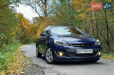 Opel Astra  2014