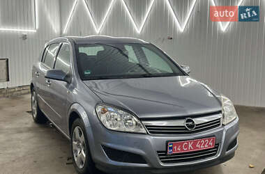 Opel Astra  2008