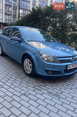 Opel Astra  2005
