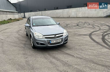 Opel Astra  2007