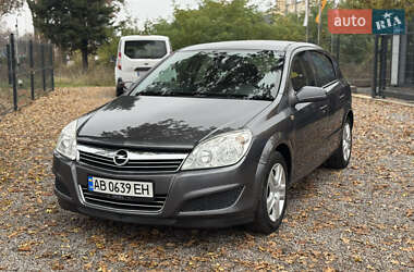 Opel Astra  2008
