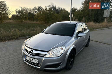 Opel Astra  2007