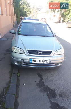 Opel Astra  2001
