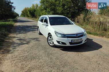 Opel Astra 2011