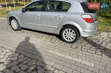 Opel Astra 2004