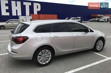 Opel Astra  2013