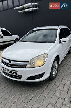 Opel Astra  2008