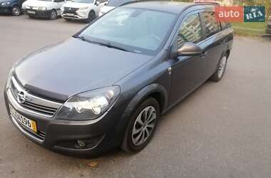 Opel Astra 2010