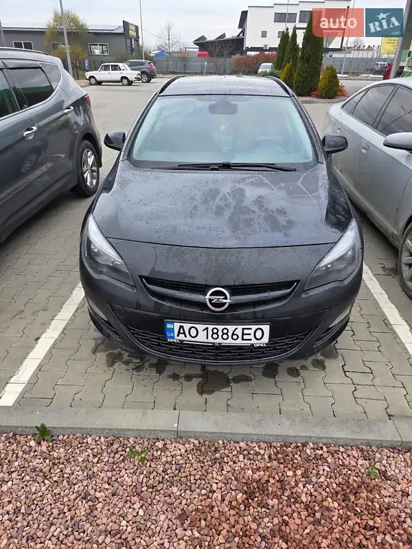 Opel Astra 2013
