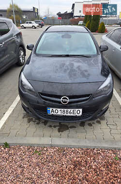 Opel Astra  2013