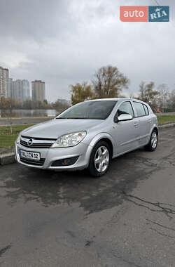Opel Astra 2008