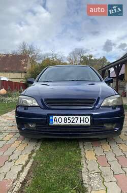 Opel Astra  2001
