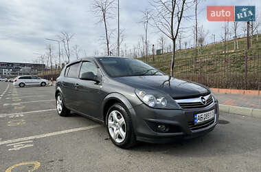 Opel Astra  2012