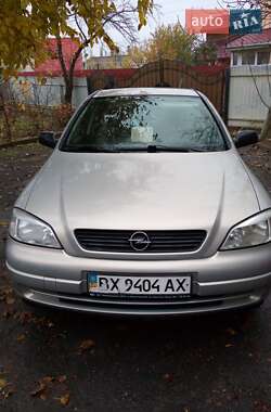 Opel Astra  2008