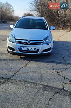 Opel Astra 2010