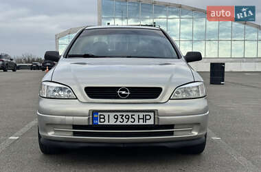 Opel Astra  2008
