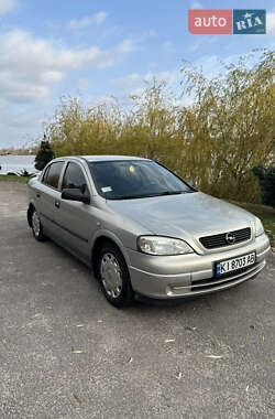 Opel Astra 2008