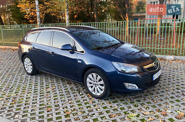 Opel Astra 2012