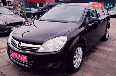Opel Astra 2010