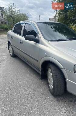 Opel Astra  2006