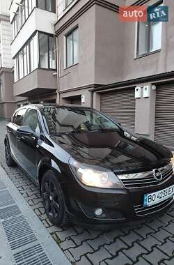 Opel Astra  2013