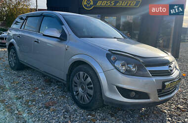 Opel Astra  2010
