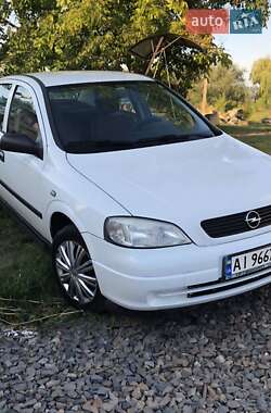 Opel Astra  2008