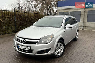 Opel Astra 2010