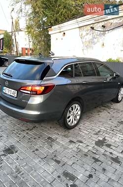 Opel Astra  2018