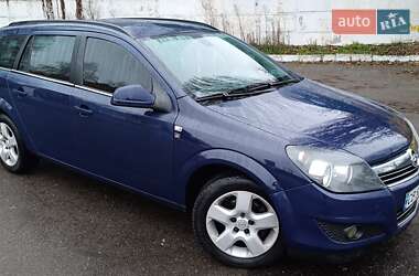 Opel Astra 2010