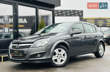 Opel Astra 2012