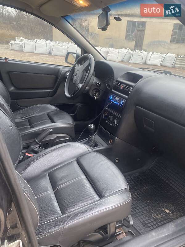 Седан Opel Astra 2005 в Березівці фото 5 Седан Opel Astra 2005 в Березівці