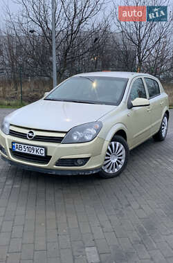 Opel Astra  2004