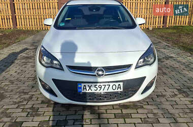 Opel Astra  2012
