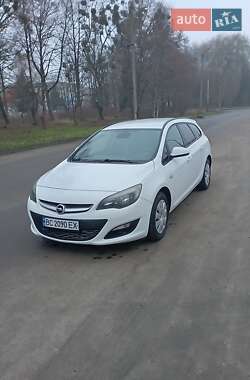 Opel Astra  2012