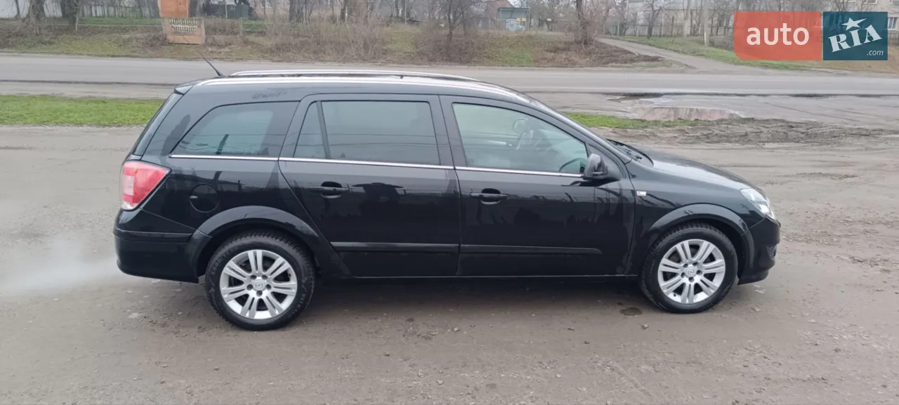 2010 Opel Astra - мініатюра 4