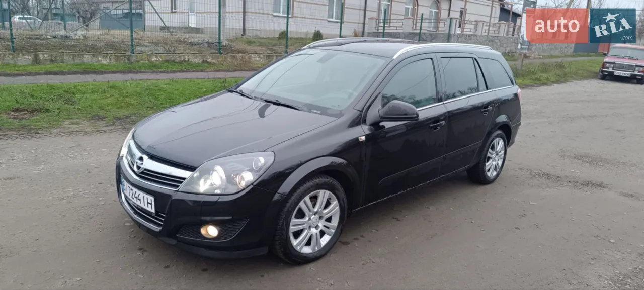 2010 Opel Astra - мініатюра 2