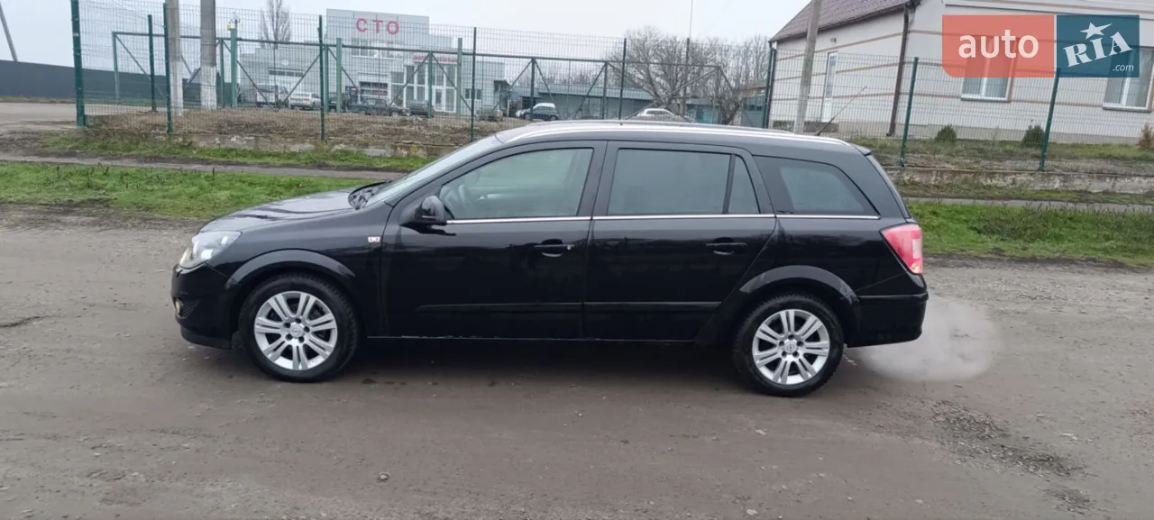2010 Opel Astra - мініатюра 3