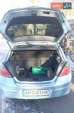 Opel Astra  2009