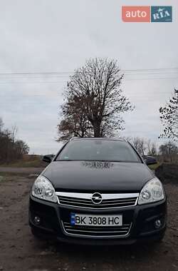 Opel Astra 2010