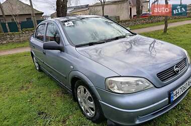 Opel Astra  2008