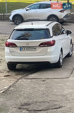 Opel Astra  2018