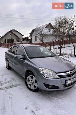 Opel Astra  2008