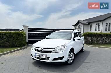 Opel Astra 2010