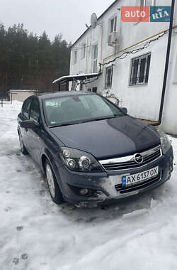 Opel Astra  2008