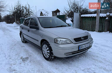 Opel Astra  2008