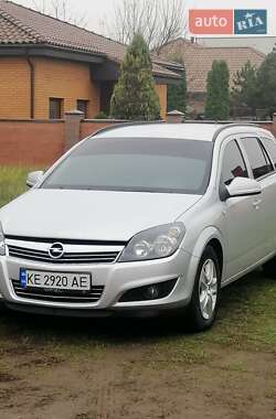 Opel Astra 2012